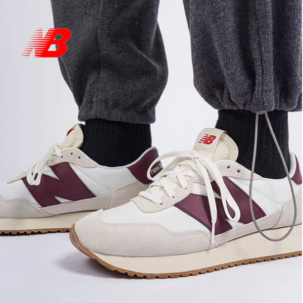 New Balance 237酒紅 模特1